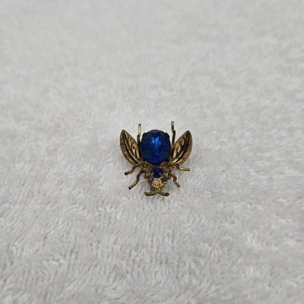 Vintage Bug Bee Beetle Wasp Insect Brass Blue Rhinestones  Brooch Lapel Pin - Picture 2 of 6